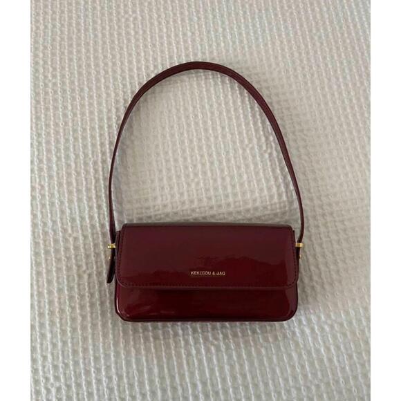 Handbags - red crossbody bags